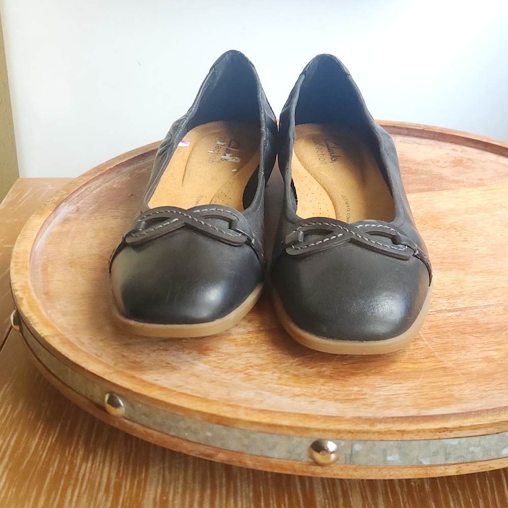 Clarks Dark Navy Leather Women's Ballet - Picture 2 of 5